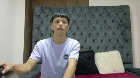 Snapshot of marckpassion chatting on 03/05/25, 01:06 Marck online show from 03/05/25, 01:06