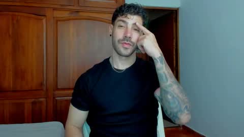 Snapshot of marco_tahani_ chatting on 05/25/26, 01:28 Marco IG marco tahani online show from 05/25/26, 01:28