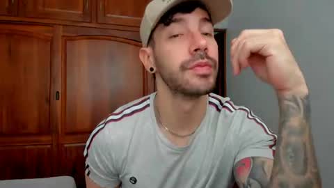 Snapshot of marco_tahani_ chatting on 06/09/26, 03:01 Marco IG marco tahani online show from 06/09/26, 03:01