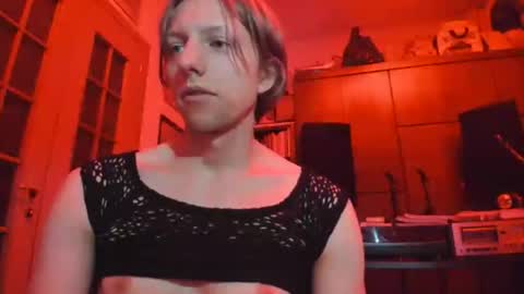 Snapshot of marcofiga1995 chatting on 04/19/26, 09:17 Marko1995 online show from 04/19/26, 09:17