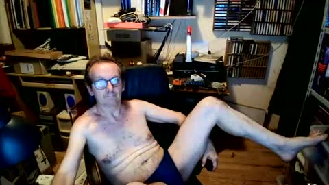 Snapshot of marcorm71 chatting on 07/07/26, 06:12 Marco online show from 07/07/26, 06:12