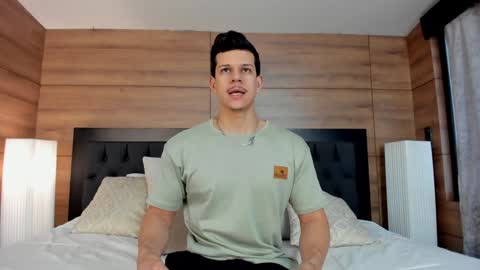 Marco Sullivan online show from 12/25/24, 07:24