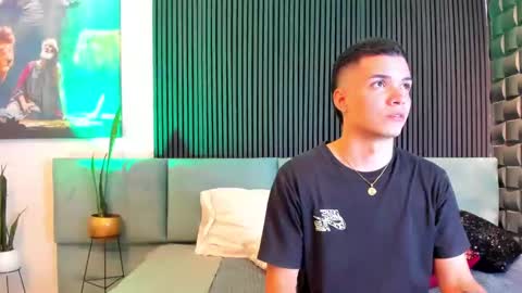 Marco and Ethan online show from 12/31/24, 06:24