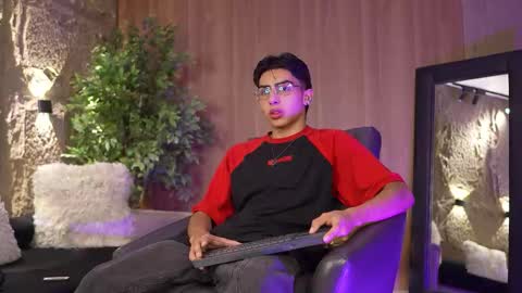 Marco and Ethan online show from 10/20/25, 03:51