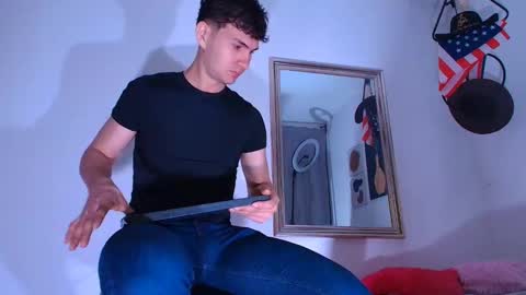 marcus_fire online show from 11/11/25, 01:49