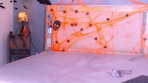 marcus hans online show from 10/28/25, 06:54