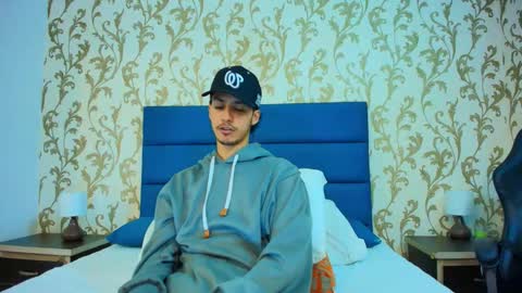 marcus_jeron online show from 11/02/25, 03:09