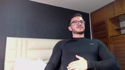 Snapshot of marcus_lafourt chatting on 01/04/25, 11:27 marcus_lafourt online show from 01/04/25, 11:27