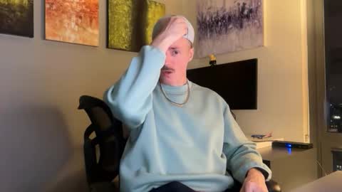 Snapshot of marcusripped1 chatting on 12/13/25, 11:54 Marcus online show from 12/13/25, 11:54