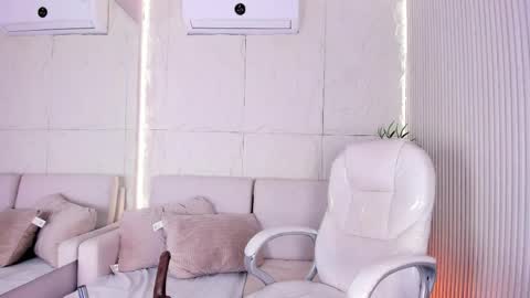 Marelyn online show from 04/15/26, 11:39