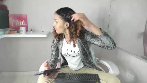 marfilastrom online show from 02/08/25, 06:12