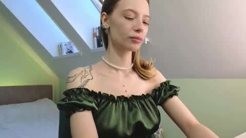  - Alisa online show from 09/10/25, 06:24