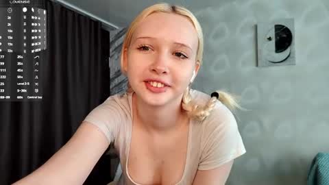 Snapshot of margaretasey chatting on 06/29/26, 12:50 Margaret online show from 06/29/26, 12:50