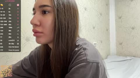 Emily online show from 06/10/26, 02:12