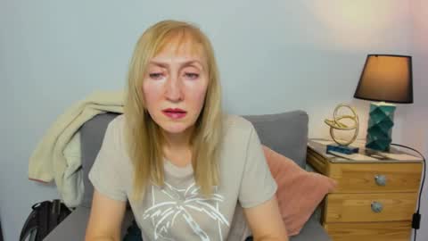 Snapshot of margaretmature chatting on 01/19/25, 02:17 margaretmature online show from 01/19/25, 02:17