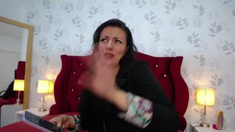 MargaretteCooper online show from 11/10/25, 12:15