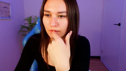 Snapshot of margeritirell chatting on 10/13/25, 07:08 Margo online show from 10/13/25, 07:08