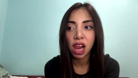 Mia online show from 04/23/26, 06:32