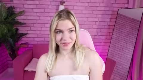 Snapshot of margo_robbbie chatting on 11/04/25, 01:16 margo_robbbie online show from 11/04/25, 01:16