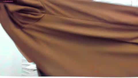 Margo online show from 12/17/25, 02:45