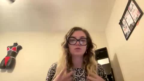 Snapshot of margoheaven chatting on 12/18/25, 05:30 margoheaven online show from 12/18/25, 05:30