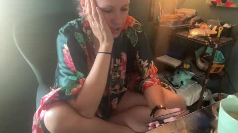 Elle online show from 01/13/26, 03:06