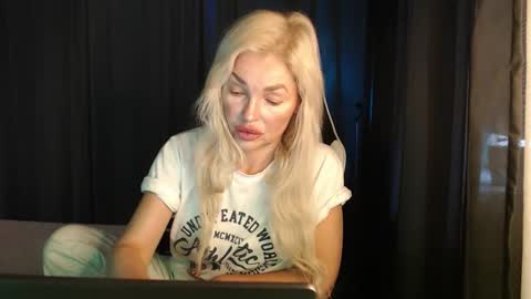 Margoo online show from 10/12/25, 02:43