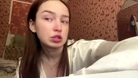 Chloe online show from 07/12/26, 08:38