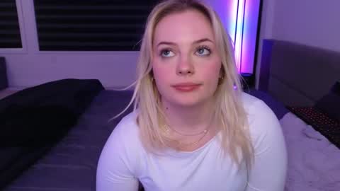 margot_robbie7 online show from 01/13/26, 01:00