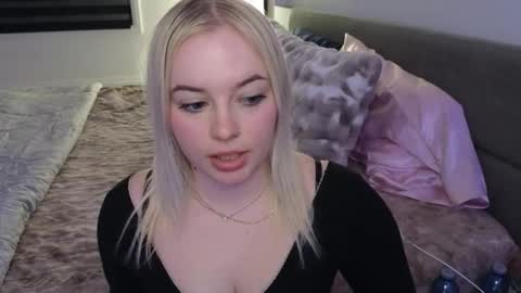 margot_robbie7 online show from 02/27/26, 12:54