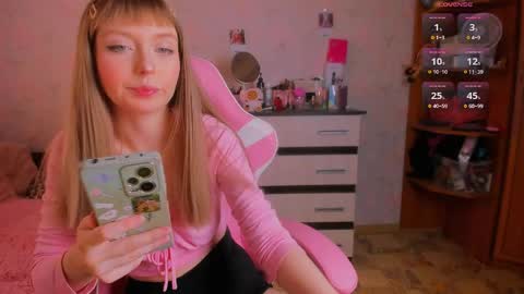 Margot  my wishlist in profile . online show from 04/23/26, 06:25