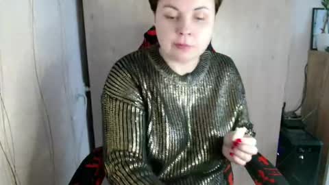 Mari online show from 10/30/25, 06:37