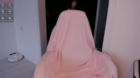 PVT IS OPEN LOVES AND WE DONT HAVE LIMITS online show from 04/24/26, 01:24