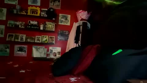 Mari Bee online show from 04/16/26, 12:33