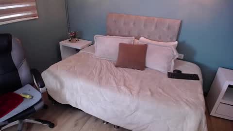 Mari online show from 01/16/25, 10:12