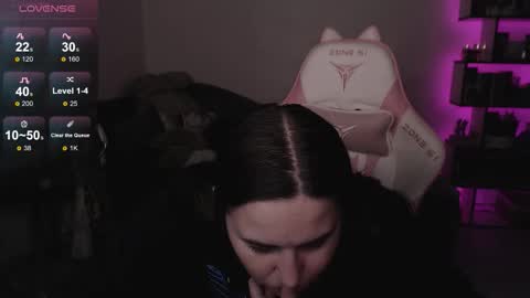 Snapshot of mari_moore7 chatting on 10/27/25, 05:39 mari moore online show from 10/27/25, 05:39