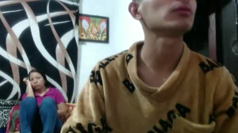 Snapshot of maria_and_angel17 chatting on 12/31/24, 01:15 Mara and ngel online show from 12/31/24, 01:15