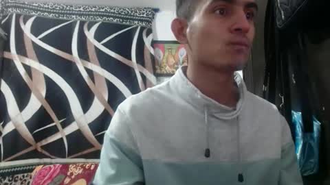 Snapshot of maria_and_angel17 chatting on 01/05/25, 02:06 Mara and ngel online show from 01/05/25, 02:06