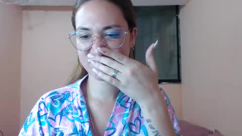 Snapshot of maria_c_s chatting on 07/22/26, 01:19 maria celeste online show from 07/22/26, 01:19
