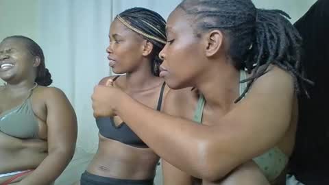 Snapshot of maria_dally chatting on 12/05/24, 08:33 maria_dally online show from 12/05/24, 08:33