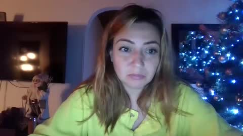 maria_juliana8 online show from 12/04/24, 11:57
