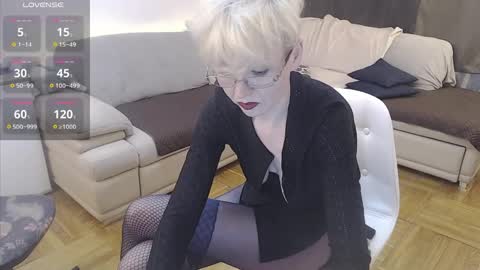 Snapshot of maria_lisica chatting on 05/16/26, 10:58 Mari online show from 05/16/26, 10:58
