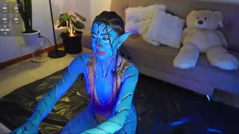 M. online show from 10/31/25, 10:33