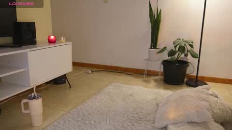 M. online show from 11/19/25, 10:32