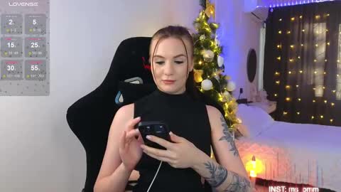 Snapshot of maria_shy_lii chatting on 12/07/24, 07:49 maria_shy_lii online show from 12/07/24, 07:49