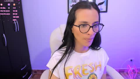 Snapshot of mariaan_m chatting on 01/04/25, 11:27 Leidy online show from 01/04/25, 11:27