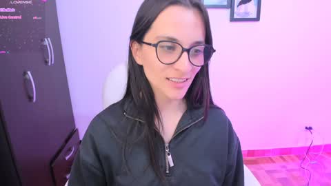 Snapshot of mariaan_m chatting on 02/07/25, 09:48 Leidy online show from 02/07/25, 09:48