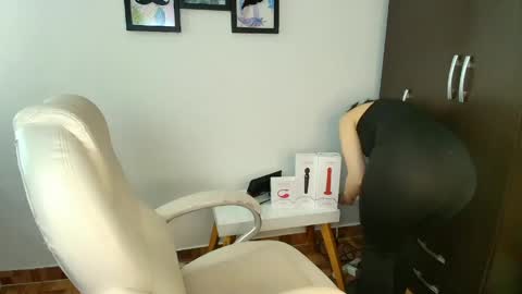 Leidy online show from 04/21/26, 10:45