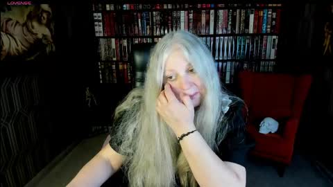 Maria online show from 04/11/26, 12:37