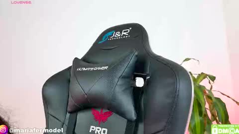 Maria Fer online show from 11/04/25, 06:18